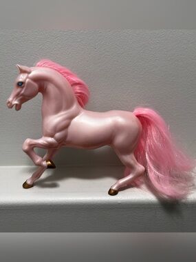 She-ra bintage 80s Pink Toy Horse with toy shera princess or power